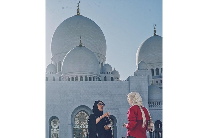 Private Sheikh Zayed Grand Mosque Tour - Photo 1 of 7